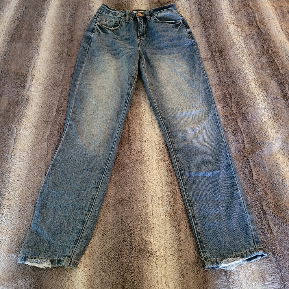 YMI High Rise mom jeans size 1/25